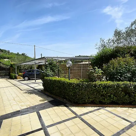 Agave 64 Bed & Breakfast *